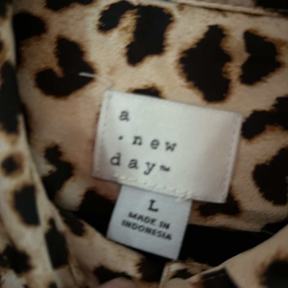 Leopard Print Co-Ord Set - Picture 2 of 10